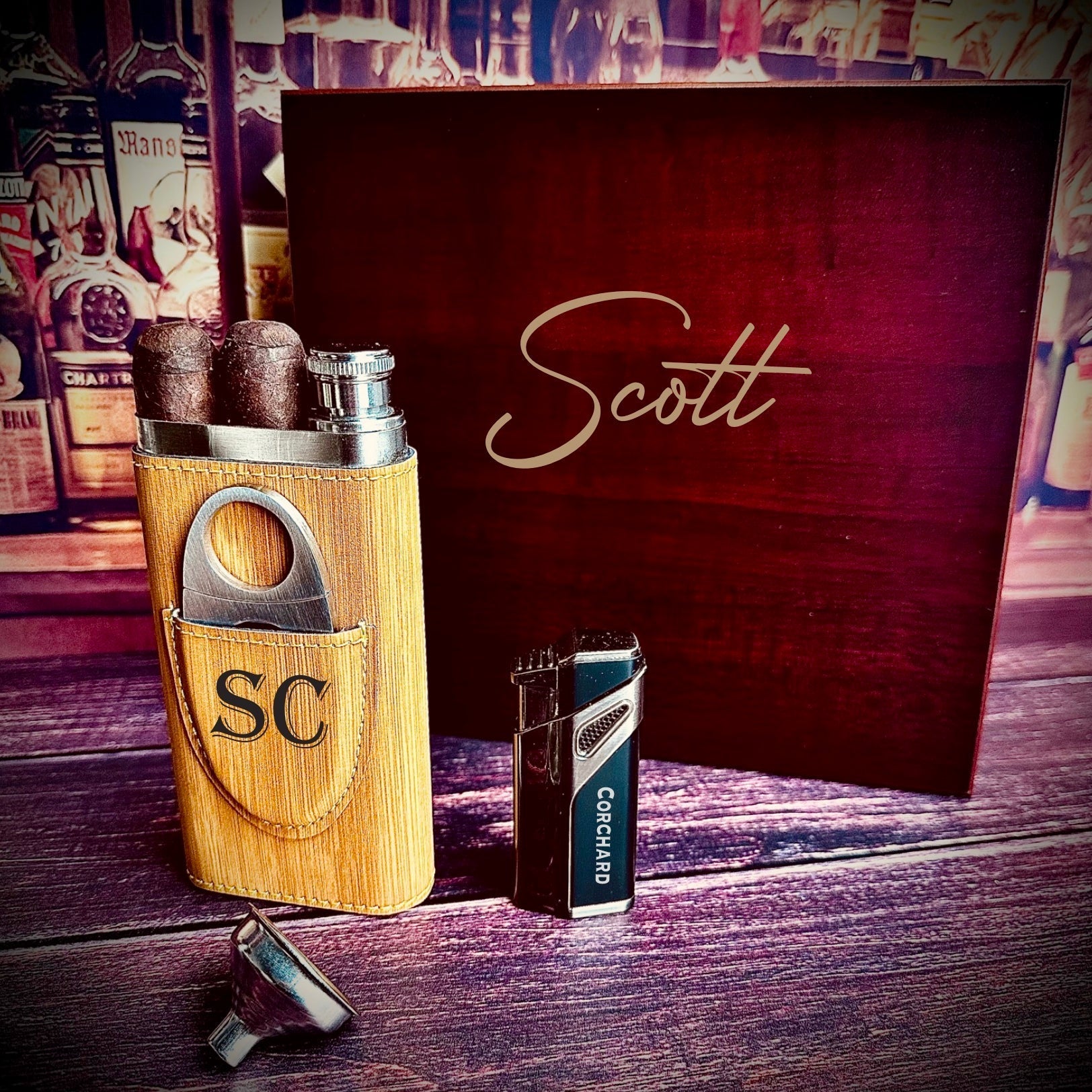 Handsome Personalized Cigar Gift Box Set 